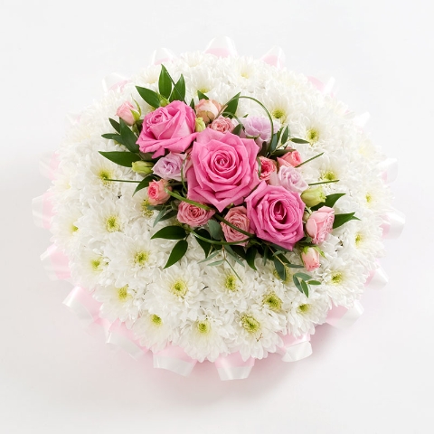 Posy Ribboned Based With Spray