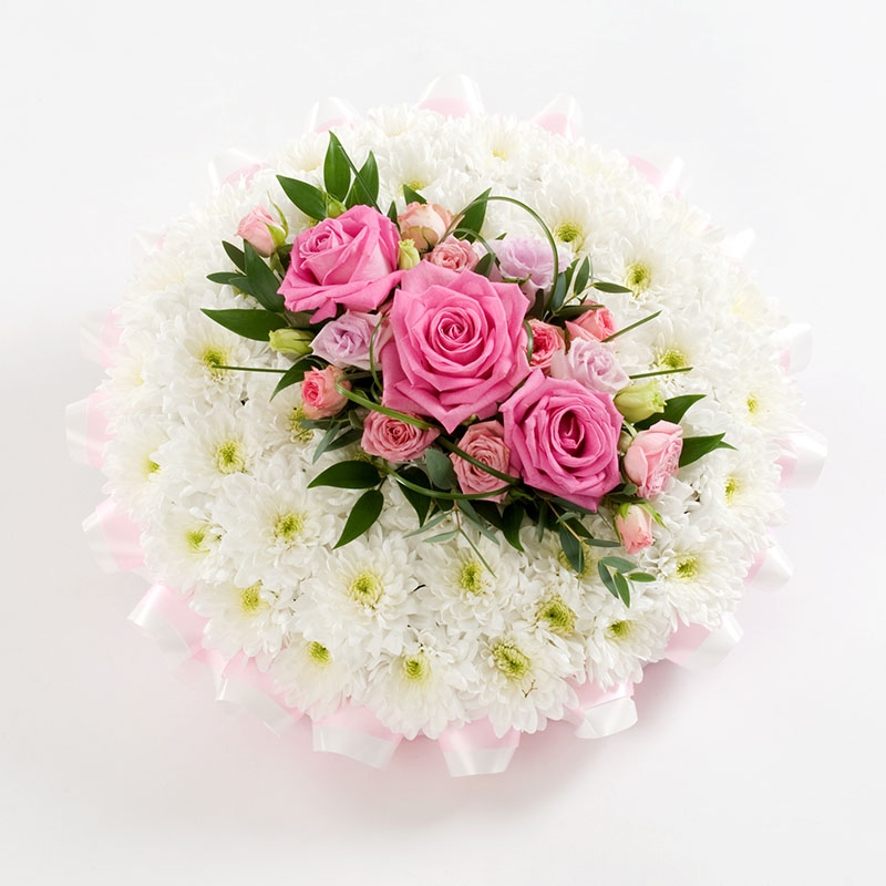 Posy Ribboned Based With Spray