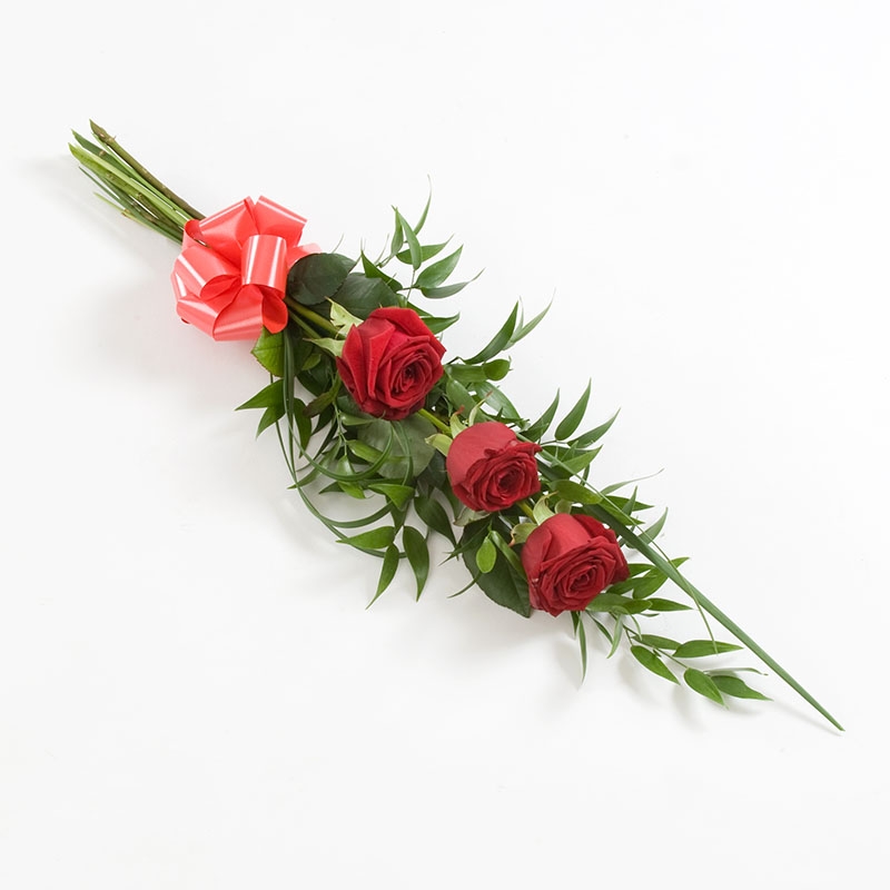 Sheaf   Tied 3 Roses
